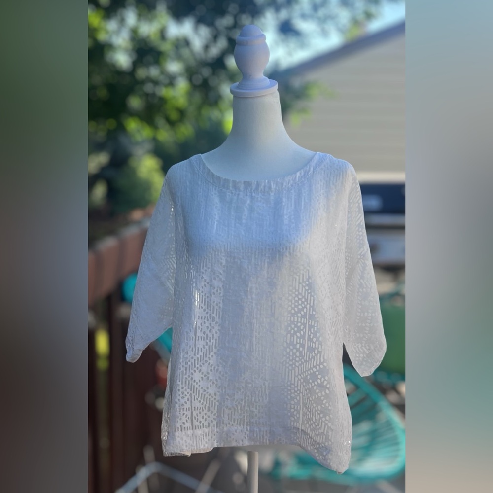 Enza Costa Sheer White Textured Short Sleeve Flowy‎ Blouse M/L